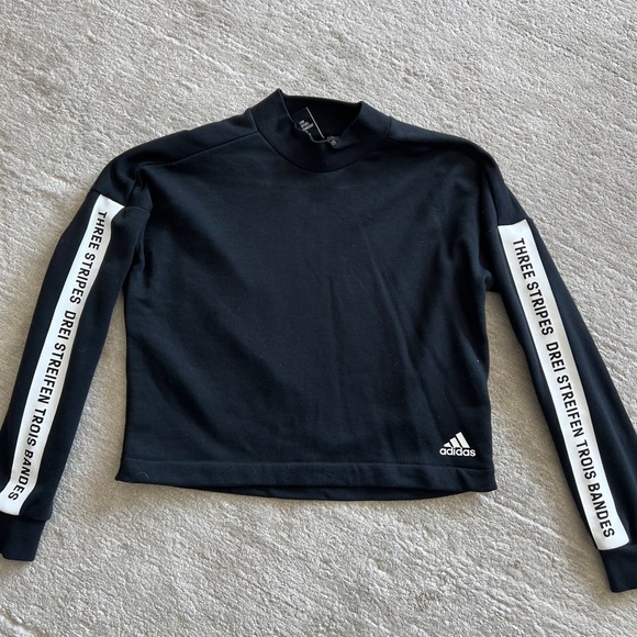 Adidas crop sweater - Picture 2 of 2